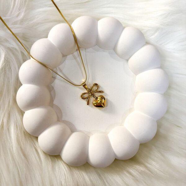 Premium Anti Tarnish Heart Bow Pendant Necklace – Gold Finish